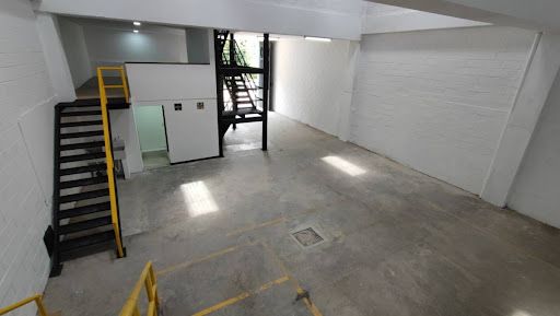 Bodega en arriendo Antioquia La Estrella Monterrey 800 m2 Habitaciones 0 Baños 3 Garajes 1 Precio $22800000