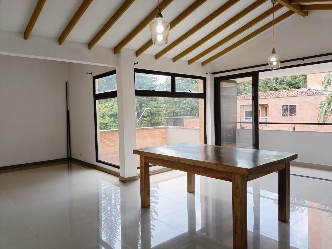 Apartamento en arriendo Antioquia Medellín La Palma 80 m2 Habitaciones 2 Baños 2 Garajes 0 Precio $3000000