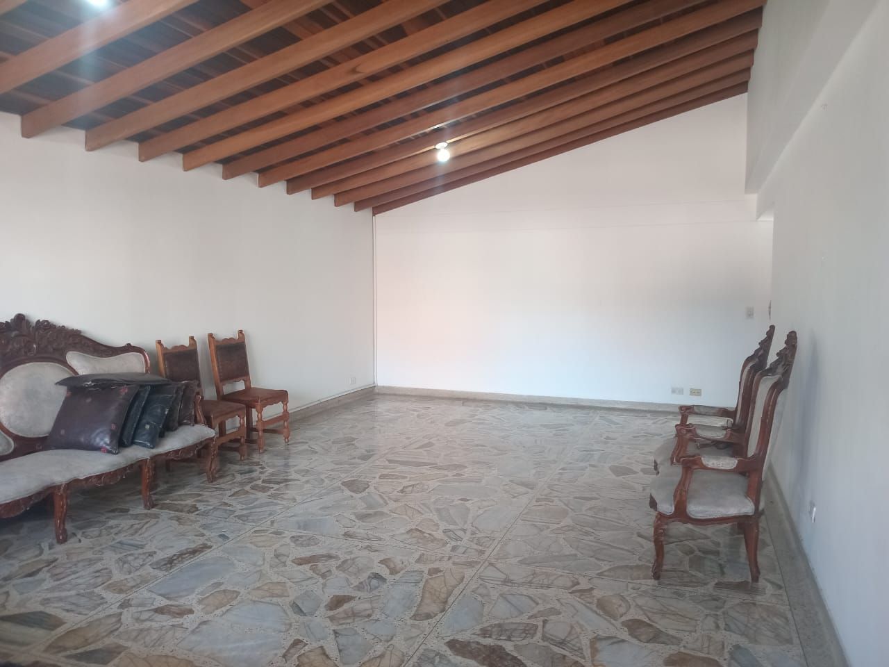 Apartamento en venta Antioquia Medellín Rosales 168 m2 Habitaciones 4 Baños 3 Garajes 0 Precio $740000000