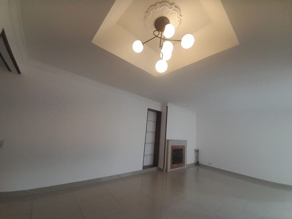 Apartamento en arriendo Cundinamarca Bogotá San José Del Prado 111 m2 Habitaciones 3 Baños 2 Garajes 2 Precio $3950000