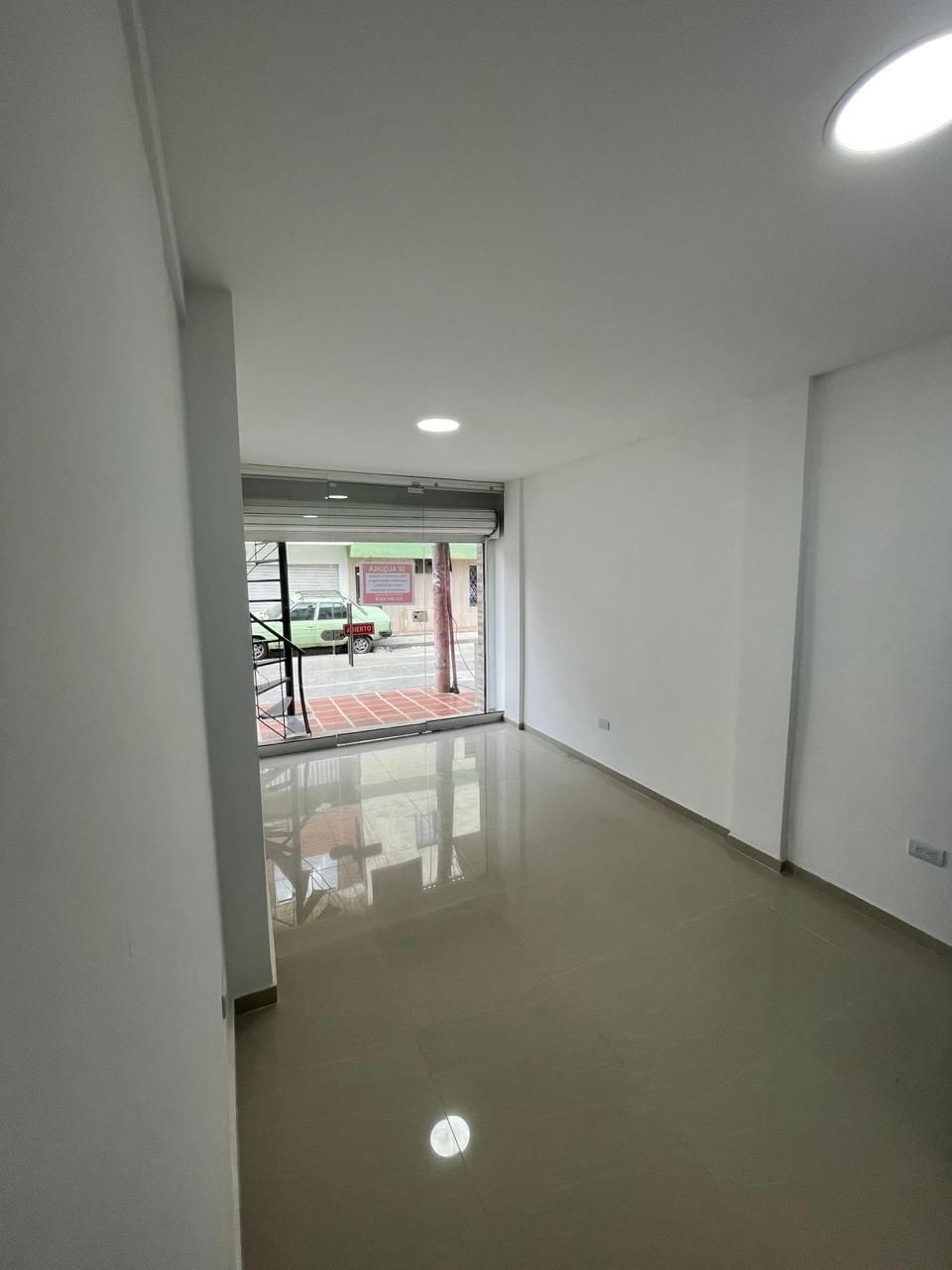 Local en arriendo Valle Del Cauca Cali Jose Manuel Marroquín I Etapa 120 m2 Habitaciones 0 Baños 2 Garajes 0 Precio $2100000