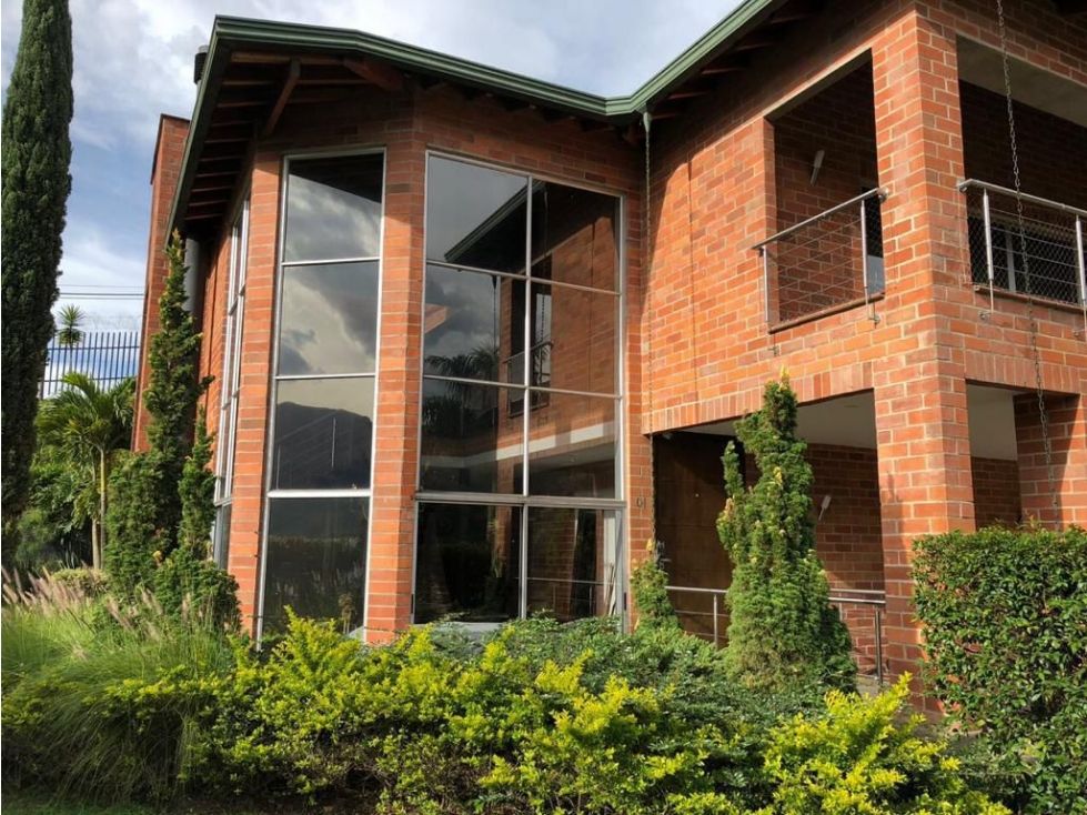 Casa en venta Antioquia Sabaneta Vereda La Doctora 470 m2 Habitaciones 5 Baños 5 Garajes 2 Precio $1800000000