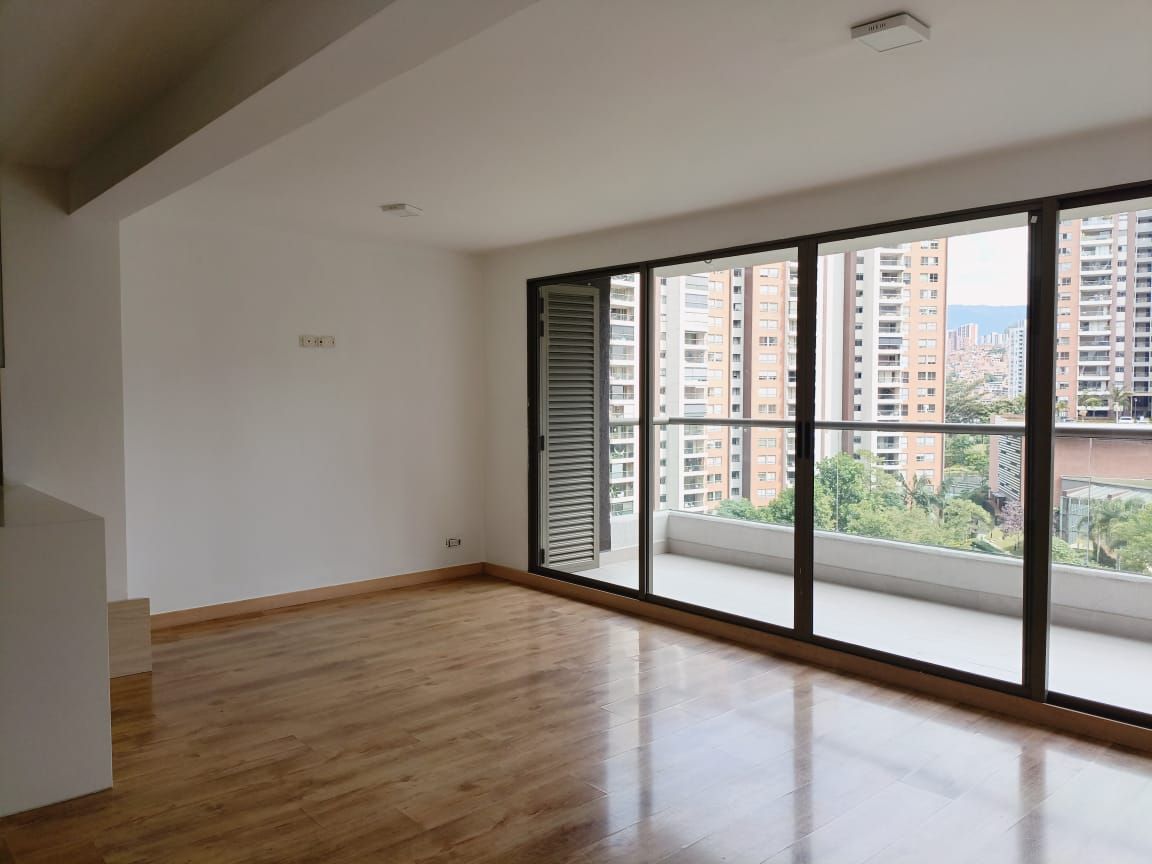 Apartamento en venta Antioquia Medellín Loma De Los Bernal 84 m2 Habitaciones 2 Baños 2 Garajes 1 Precio $760000000