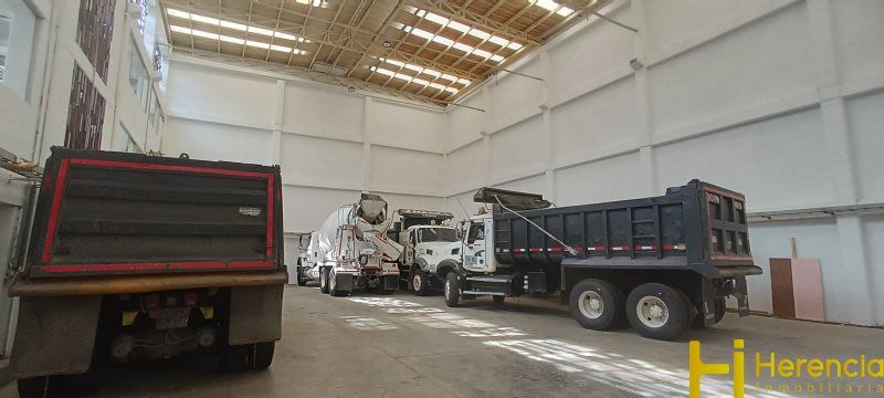 Bodega en arriendo o venta Antioquia Girardota Centro 900 m2 Habitaciones 0 Baños 6 Garajes 6 Precio venta $5000000000 Precio arriendo $18000000