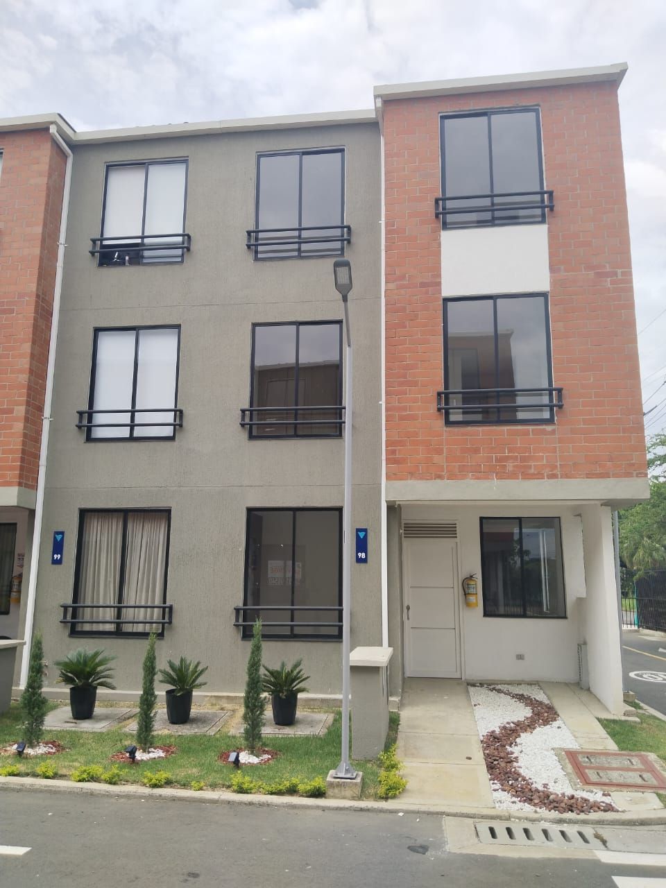 Casa en arriendo Valle Del Cauca Jamundí Br Rincon De Las Garzas 110 m2 Habitaciones 3 Baños 3 Garajes 1 Precio $1480000