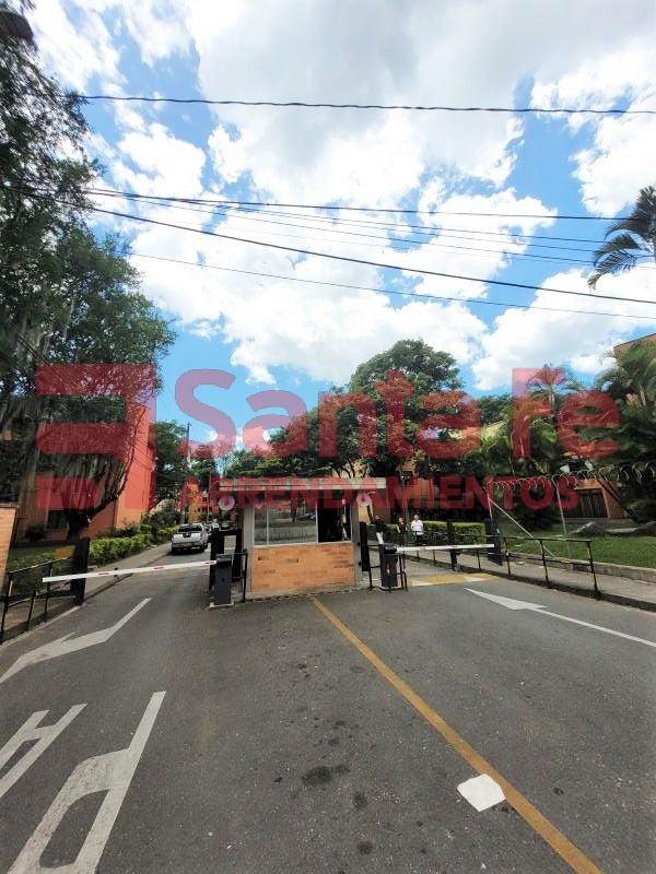 Apartamento en arriendo Antioquia Itagüí Colinas Del Sur 69 m2 Habitaciones 4 Baños 2 Garajes 0 Precio $2500000