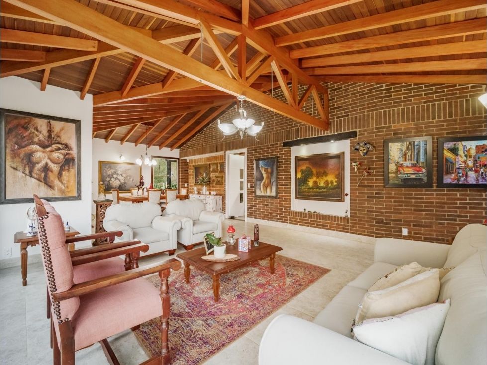 Casa en arriendo Antioquia Envigado El Chinguí 407 m2 Habitaciones 5 Baños 7 Garajes 1 Precio $11280000