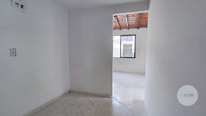 Casa en arriendo Antioquia Medellín Las Independencias 70 m2 Habitaciones 3 Baños 1 Garajes 0 Precio $2800000