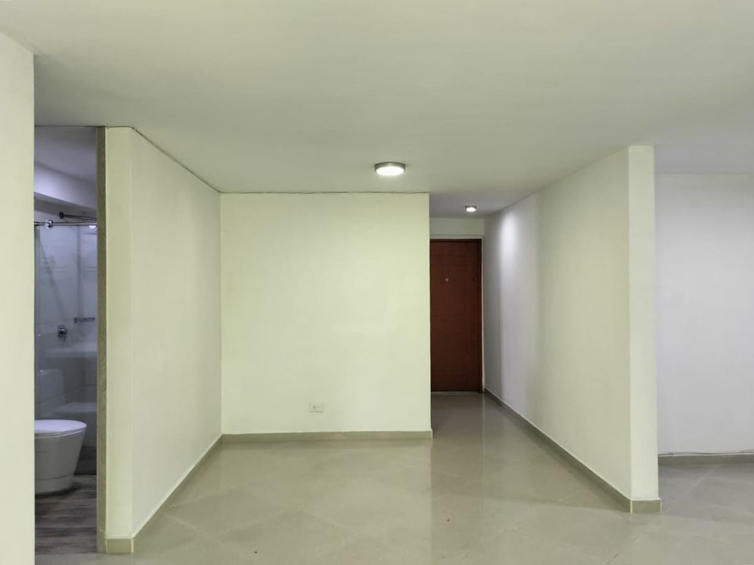 Apartamento en arriendo Antioquia Medellín Castropol 102 m2 Habitaciones 4 Baños 2 Garajes 1 Precio $5500000