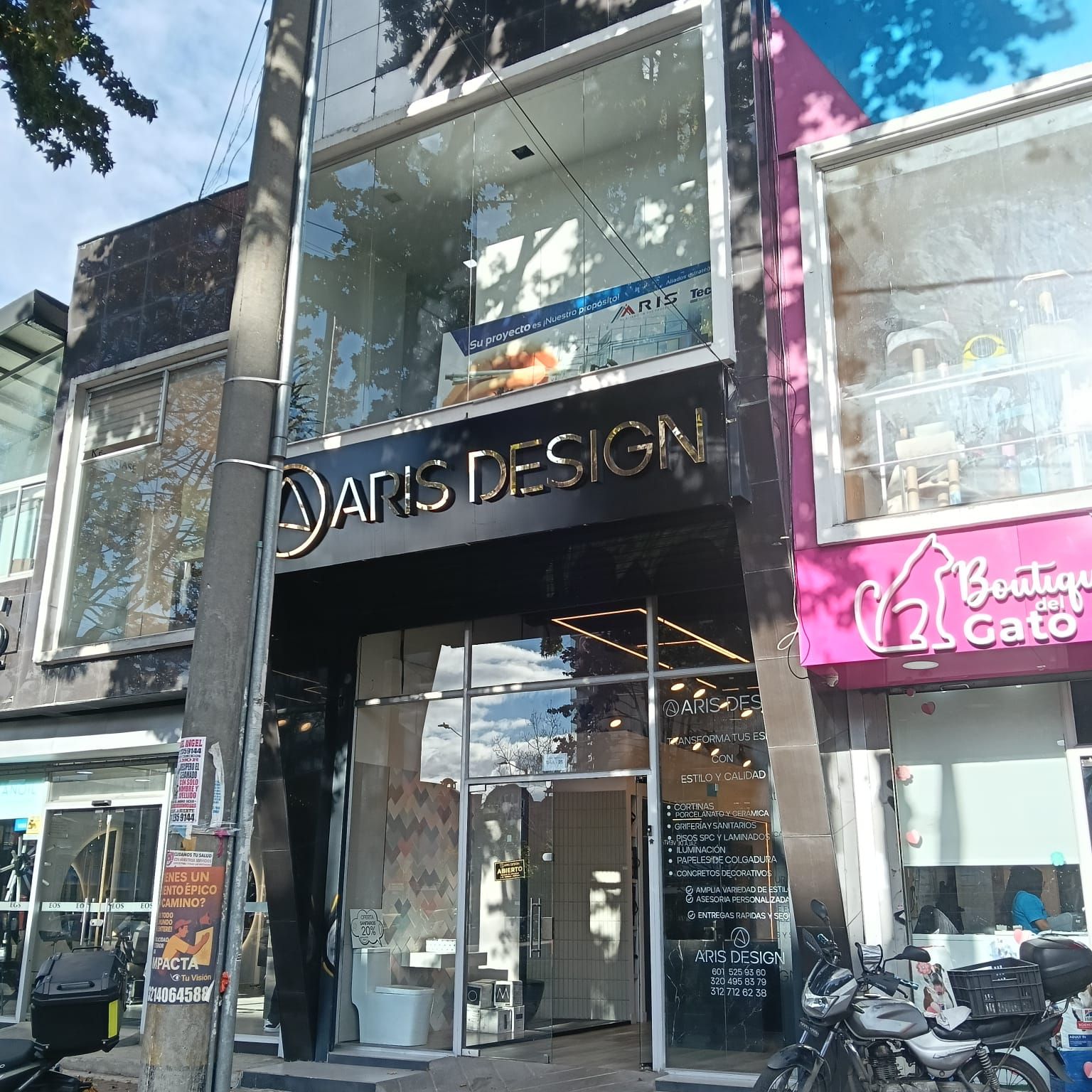 Local en arriendo Cundinamarca Bogotá San Patricio 220 m2 Habitaciones 0 Baños 2 Garajes 1 Precio $16000000