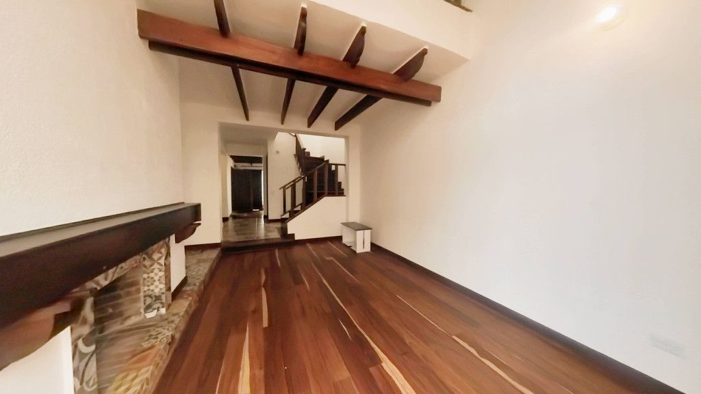 Casa en venta Cundinamarca Bogotá Los Cedros Oriental 163 m2 Habitaciones 3 Baños 3 Garajes 2 Precio $900000000