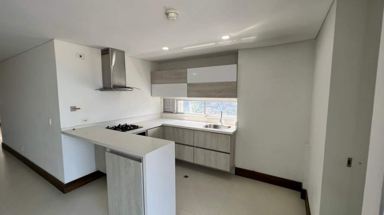 Apartamento en venta Antioquia Sabaneta Vereda La Doctora 100 m2 Habitaciones 3 Baños 2 Garajes 0 Precio $695000000