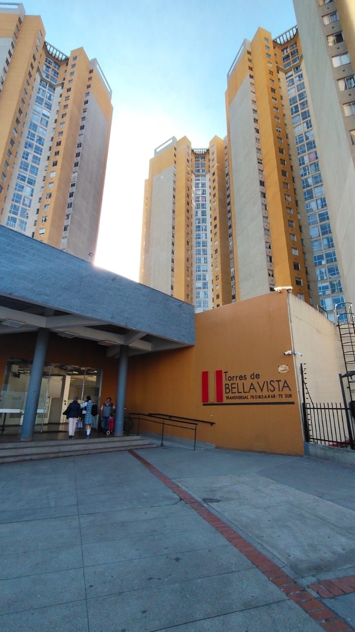 Apartamento en venta Cundinamarca Bogotá El Ensueño 63 m2 Habitaciones 3 Baños 2 Garajes 1 Precio $250000000