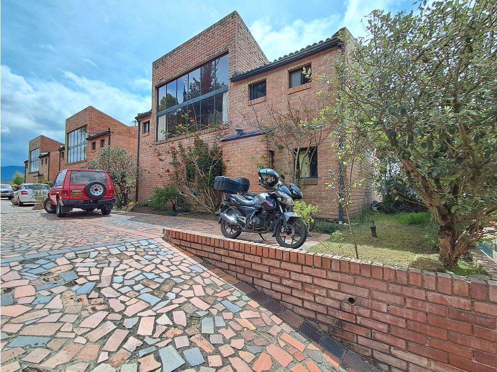 Casa en arriendo Cundinamarca Bogotá San José De Bavaria 191 m2 Habitaciones 4 Baños 4 Garajes 3 Precio $7660000