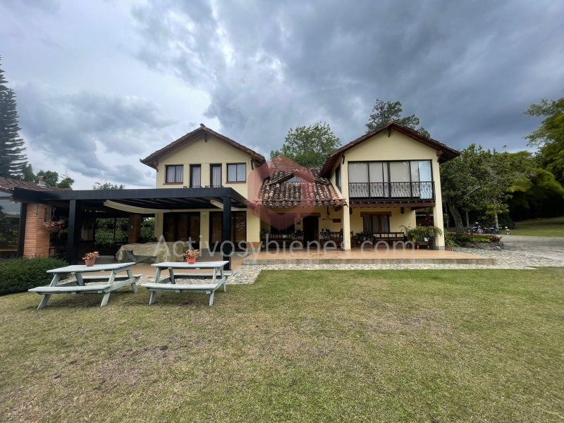 Casa en arriendo Antioquia El Retiro El Retiro 7000 m2 Habitaciones 7 Baños 6 Garajes 0 Precio $15000000