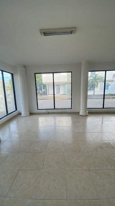 Local en arriendo Córdoba Montería El Eden I 55 m2 Habitaciones 0 Baños 1 Garajes 0 Precio $2300000