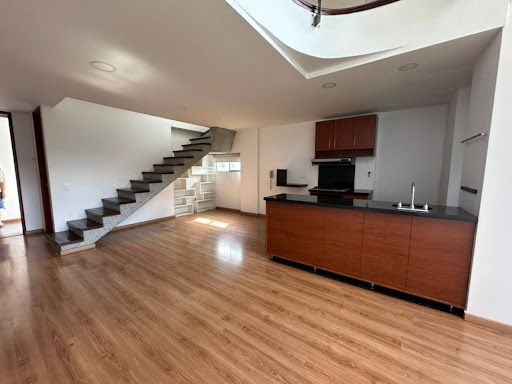 Apartaestudio en arriendo Antioquia Medellín Alejandria 70 m2 Habitaciones 1 Baños 2 Garajes 1 Precio $4000000