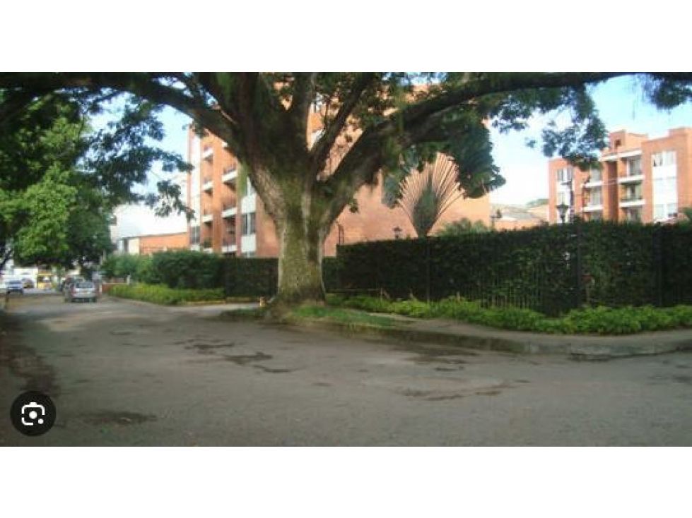 Casa en arriendo Cundinamarca Bogotá Los Rosales 450 m2 Habitaciones 3 Baños 4 Garajes 4 Precio $29000000