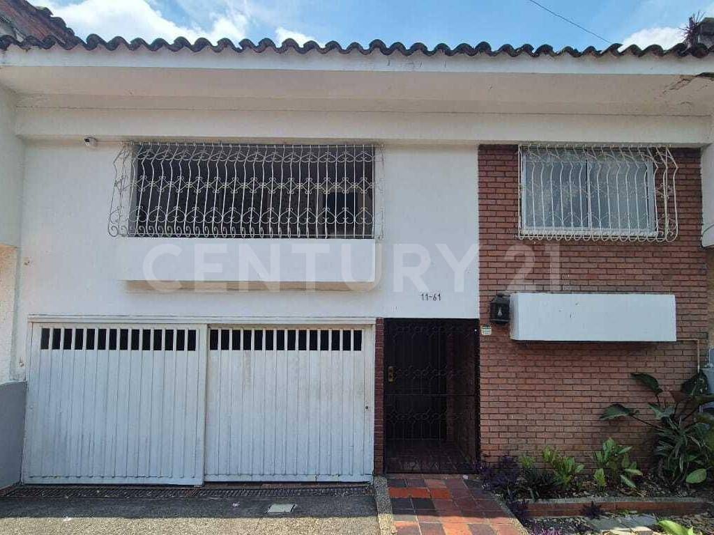 Casa en venta Valle Del Cauca Cali Santa Rita 393 m2 Habitaciones 3 Baños 3 Garajes 0 Precio $950000000