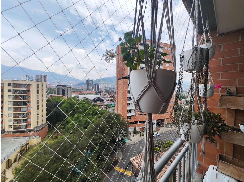 Apartamento en venta Antioquia Envigado La Paz 68 m2 Habitaciones 3 Baños 2 Garajes 1 Precio $435000000