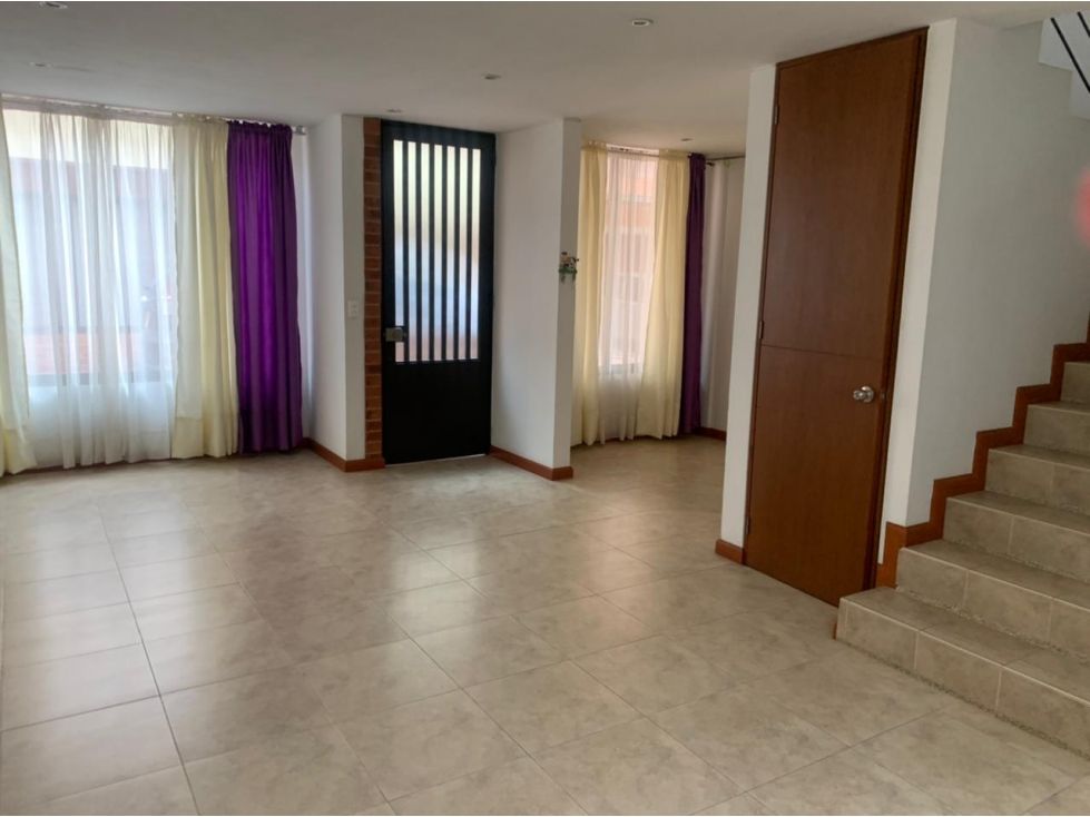 Casa en arriendo Cundinamarca Cajicá Co Treboles 106 m2 Habitaciones 4 Baños 4 Garajes 1 Precio $2700000