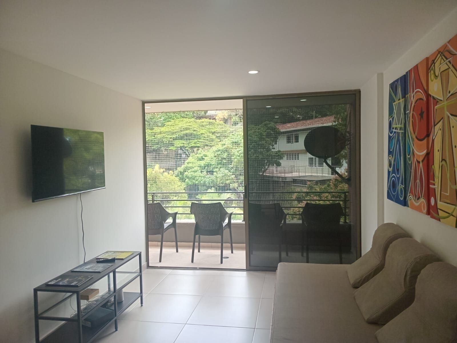 Apartamento en arriendo Antioquia Medellín Los Conquistadores 65 m2 Habitaciones 2 Baños 2 Garajes 1 Precio $4700000