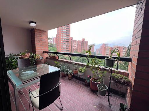Apartamento en venta Antioquia Medellín Cristo Rey 174 m2 Habitaciones 2 Baños 3 Garajes 2 Precio $1430000000