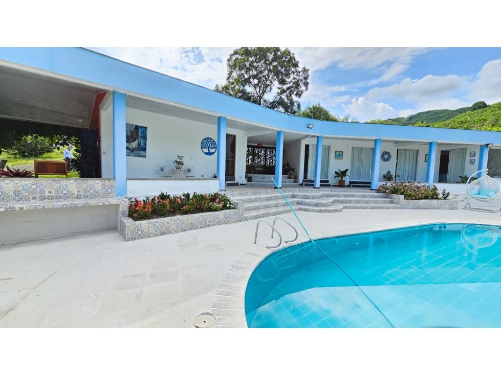 Finca en venta Caldas Manizales Manizales 300 m2 Habitaciones 4 Baños 3 Garajes 6 Precio $1450000000