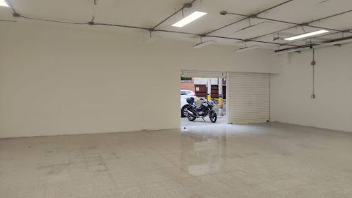 Local en arriendo Antioquia Medellín Las Acacias 250 m2 Habitaciones 0 Baños 2 Garajes 0 Precio $17000000