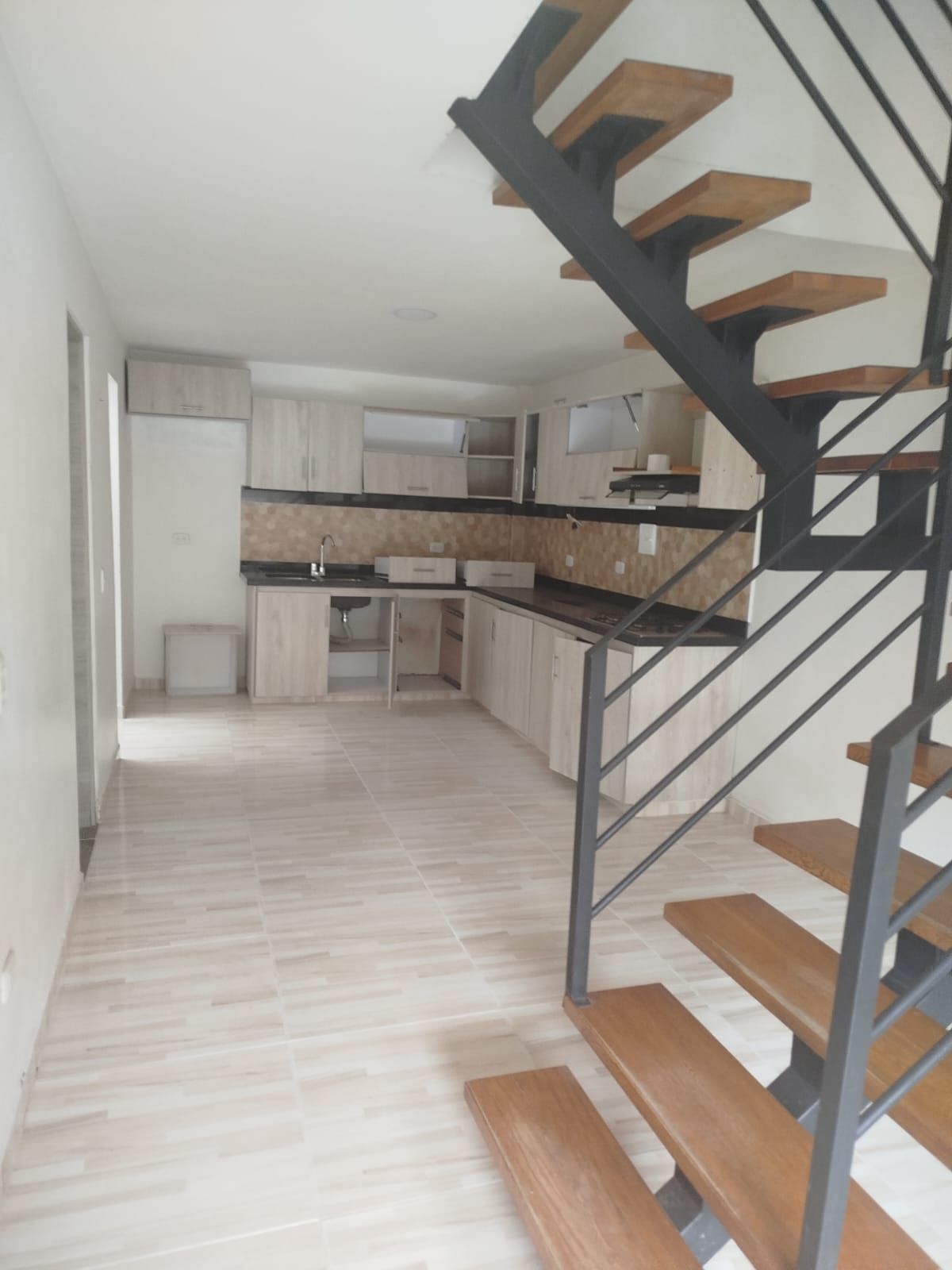 Casa en venta Antioquia La Ceja La Floresta 154 m2 Habitaciones 6 Baños 4 Garajes 1 Precio $580000000