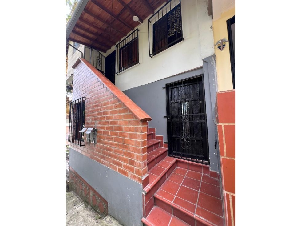 Apartamento en arriendo Antioquia Medellín Cucaracho 65 m2 Habitaciones 2 Baños 1 Garajes 0 Precio $1050000