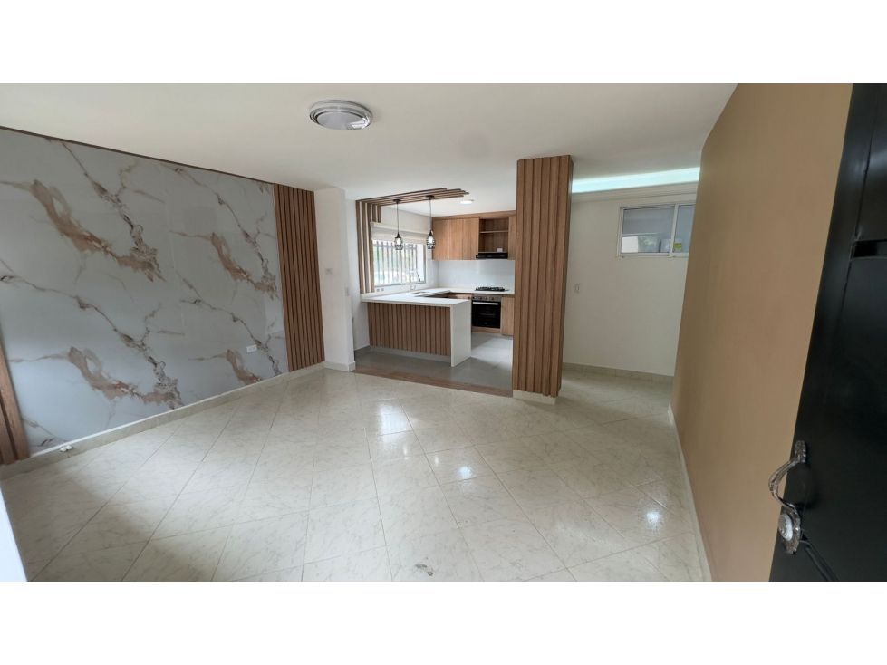 Casa en arriendo Antioquia Medellín La Floresta 140 m2 Habitaciones 3 Baños 3 Garajes 1 Precio $3900000