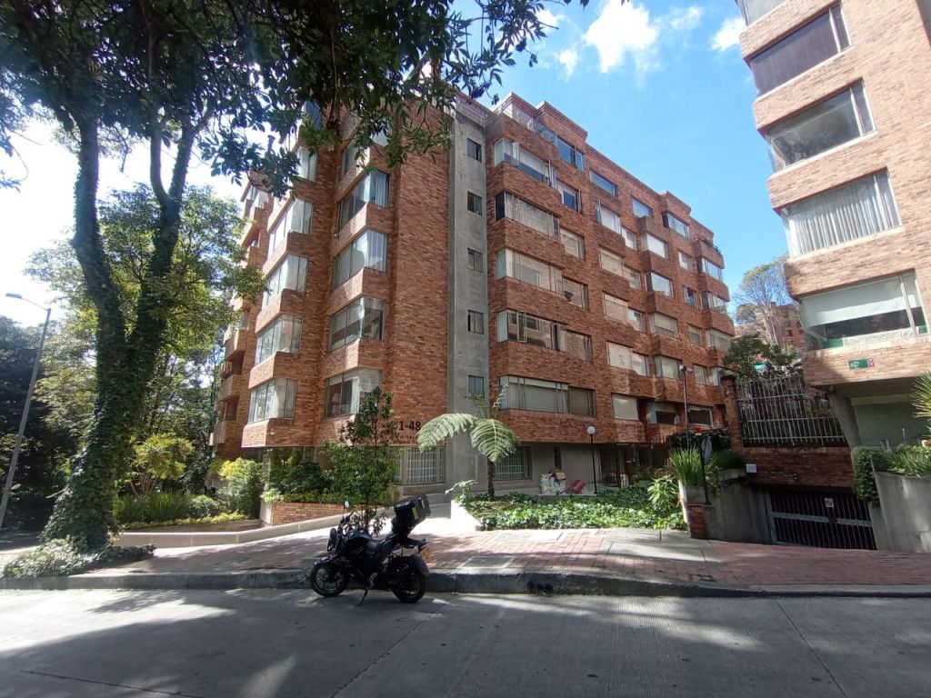 Apartamento en venta Cundinamarca Bogotá Bellavista 225 m2 Habitaciones 3 Baños 4 Garajes 3 Precio $1700000000