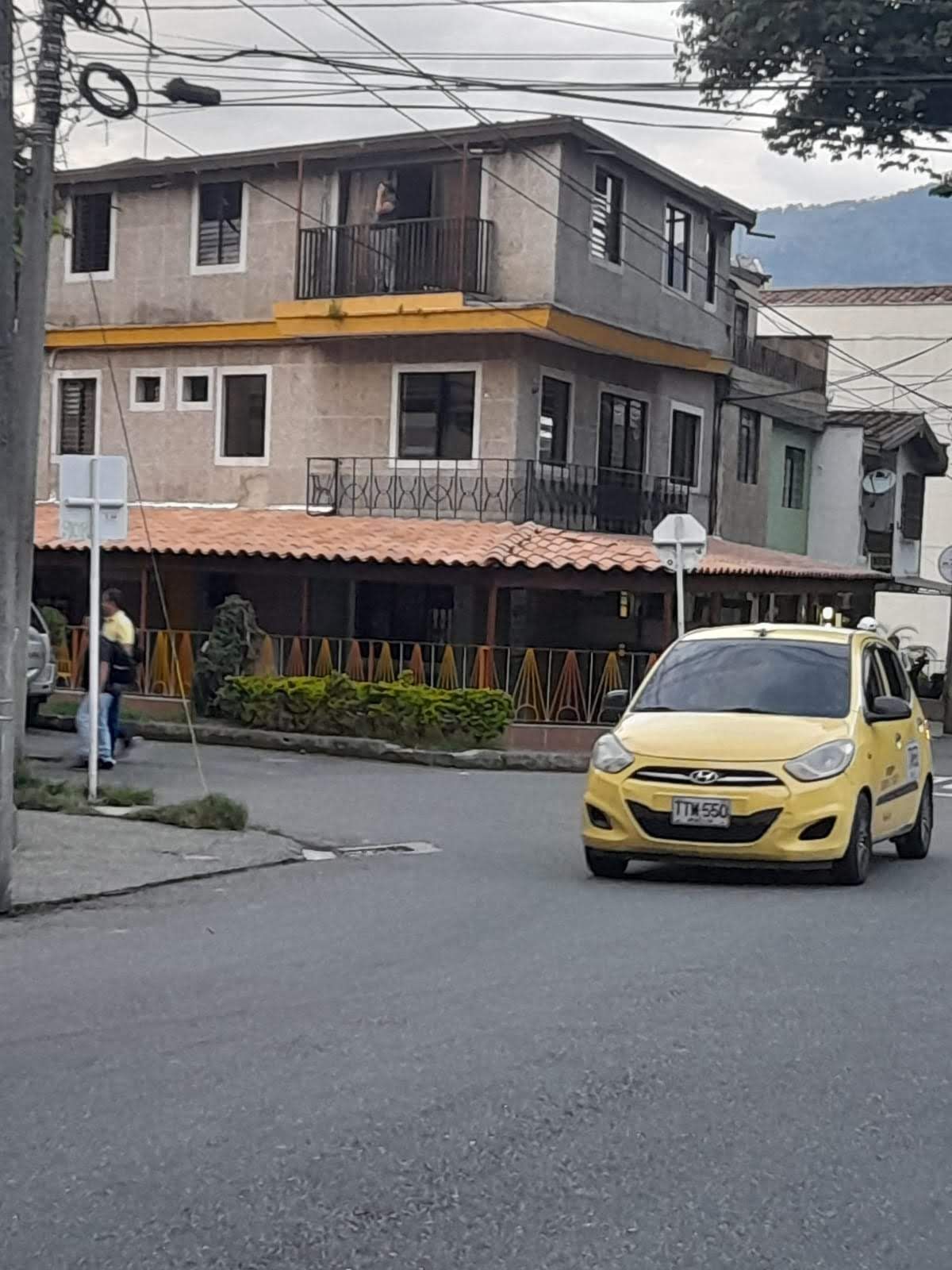 Apartamento en arriendo Antioquia Medellín Bolivariana 90 m2 Habitaciones 3 Baños 3 Garajes 0 Precio $2000000