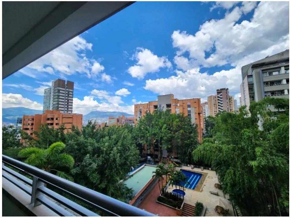 Apartamento en venta Antioquia Medellín Alejandria 220 m2 Habitaciones 4 Baños 4 Garajes 2 Precio $1750000000