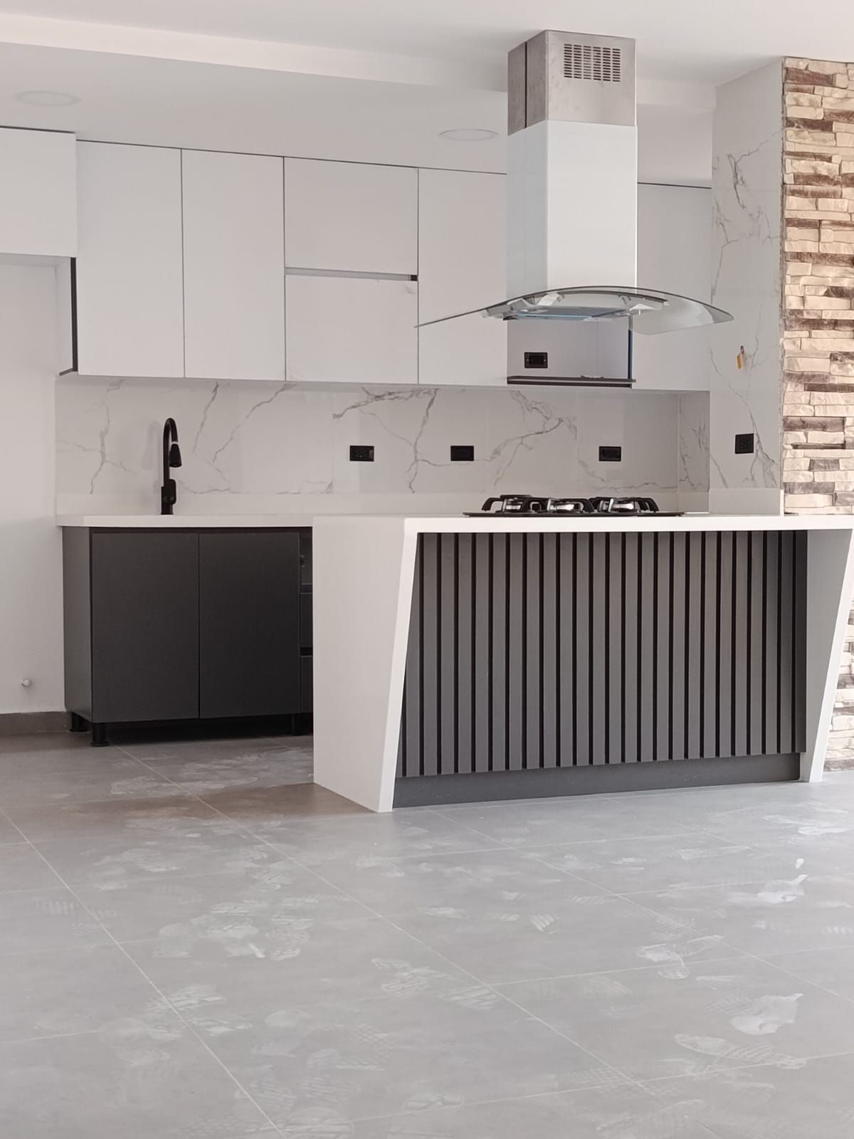 Apartamento en venta Antioquia Medellín Rosales 105 m2 Habitaciones 3 Baños 2 Garajes 1 Precio $840000000