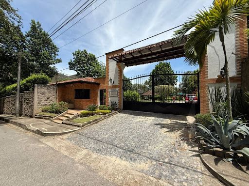 Lote en venta Santander Piedecuesta Piedecuesta 1047 m2 Habitaciones 0 Baños 4 Garajes 5 Precio $800000000