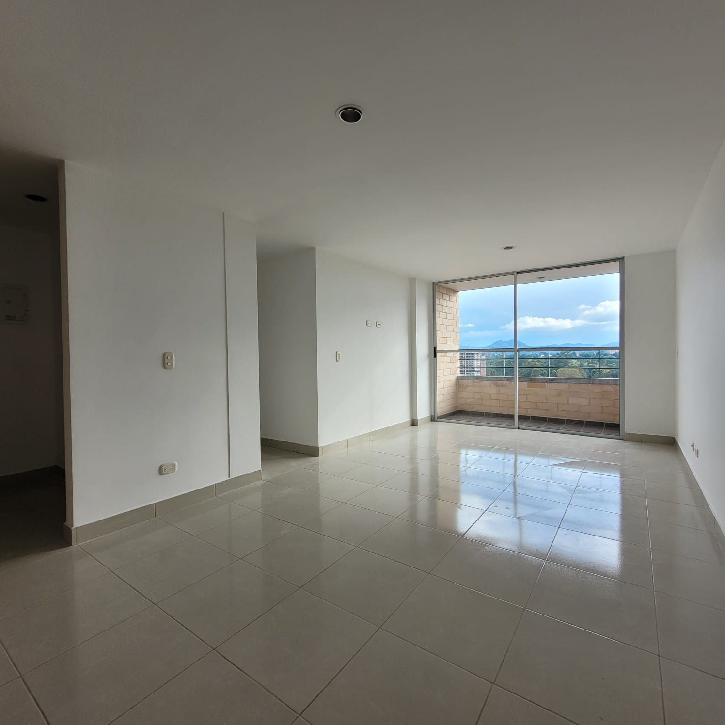 Apartamento en arriendo Antioquia Rionegro Santa Ana 78 m2 Habitaciones 3 Baños 2 Garajes 1 Precio $2300000