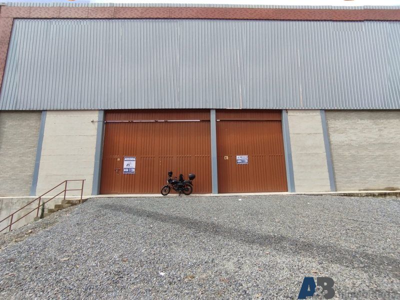 Bodega en arriendo o venta Antioquia Copacabana Copacabana 1031 m2 Habitaciones 0 Baños 2 Garajes 0 Precio venta $4948800000 Precio arriendo $20806000