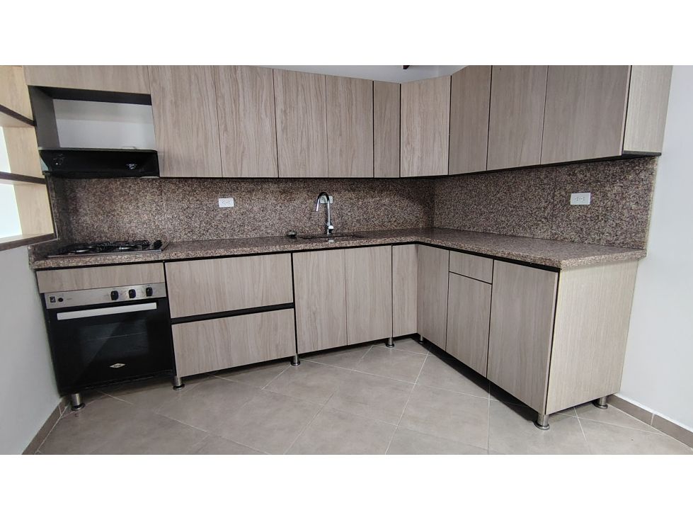 Edificio en venta Antioquia Envigado Trianon 270 m2 Habitaciones 6 Baños 4 Garajes 1 Precio $870000000