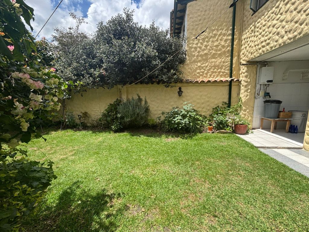 Casa en venta Cundinamarca Bogotá San José Del Prado 300 m2 Habitaciones 4 Baños 4 Garajes 2 Precio $1290000000