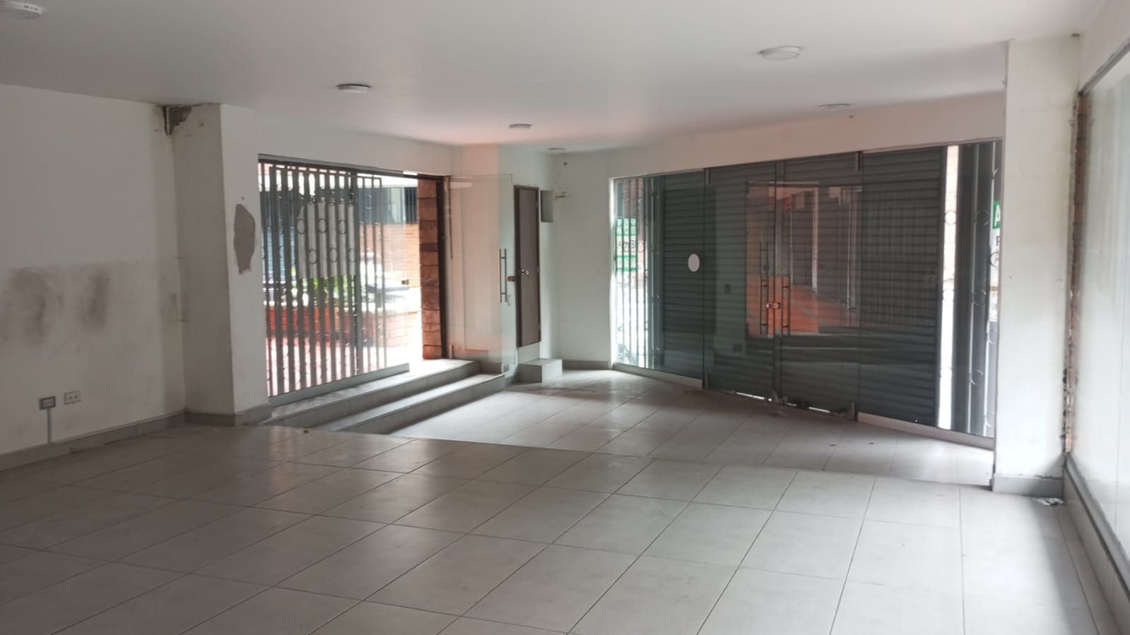 Local en arriendo Antioquia Medellín Villanueva 80 m2 Habitaciones 0 Baños 1 Garajes 0 Precio $4000000