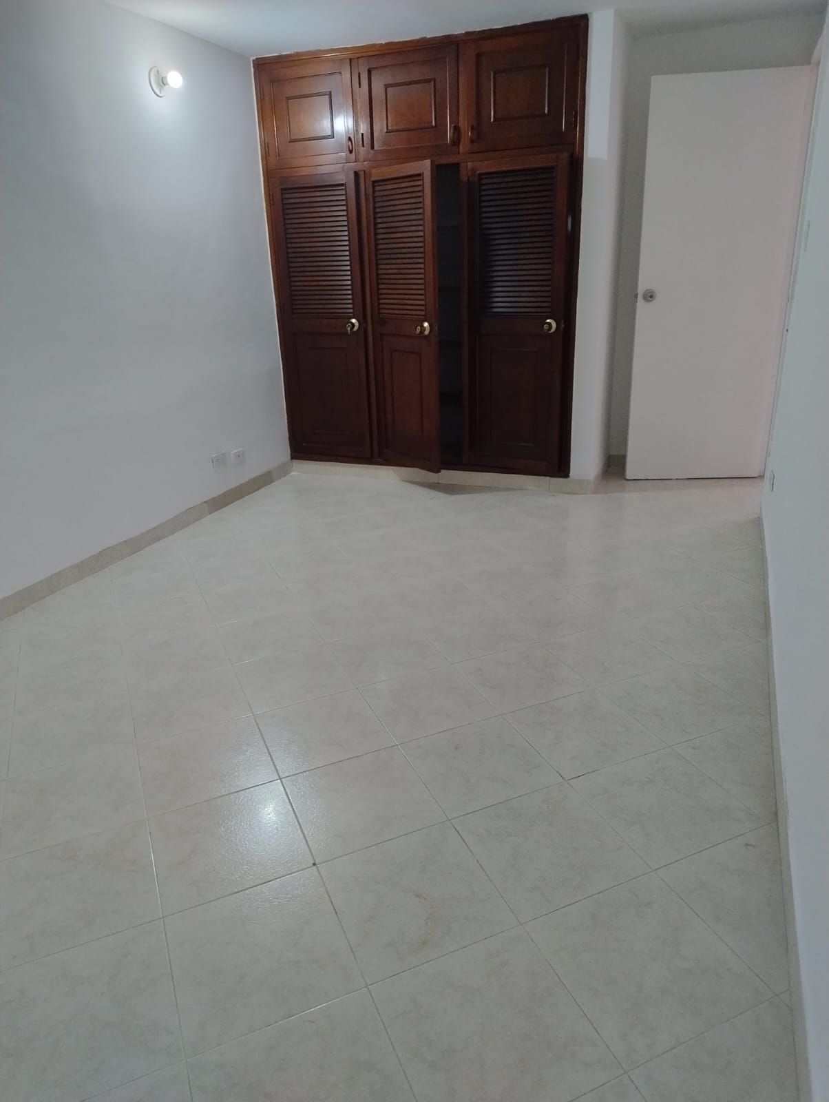 Casa en venta Antioquia Envigado Alcalá 105 m2 Habitaciones 4 Baños 2 Garajes 0 Precio $650000000