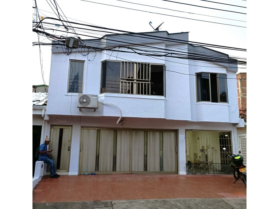 Edificio en venta Valle Del Cauca Cali El Gran Limonar - Cataya 580 m2 Habitaciones 15 Baños 10 Garajes 2 Precio $1300000000