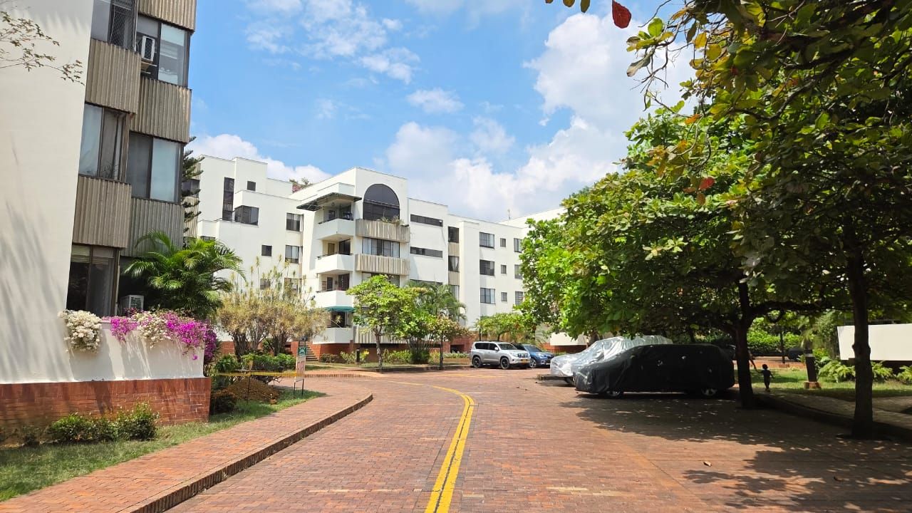 Apartamento en venta Valle Del Cauca Cali Unicentro Cali 128 m2 Habitaciones 4 Baños 3 Garajes 2 Precio $520000000