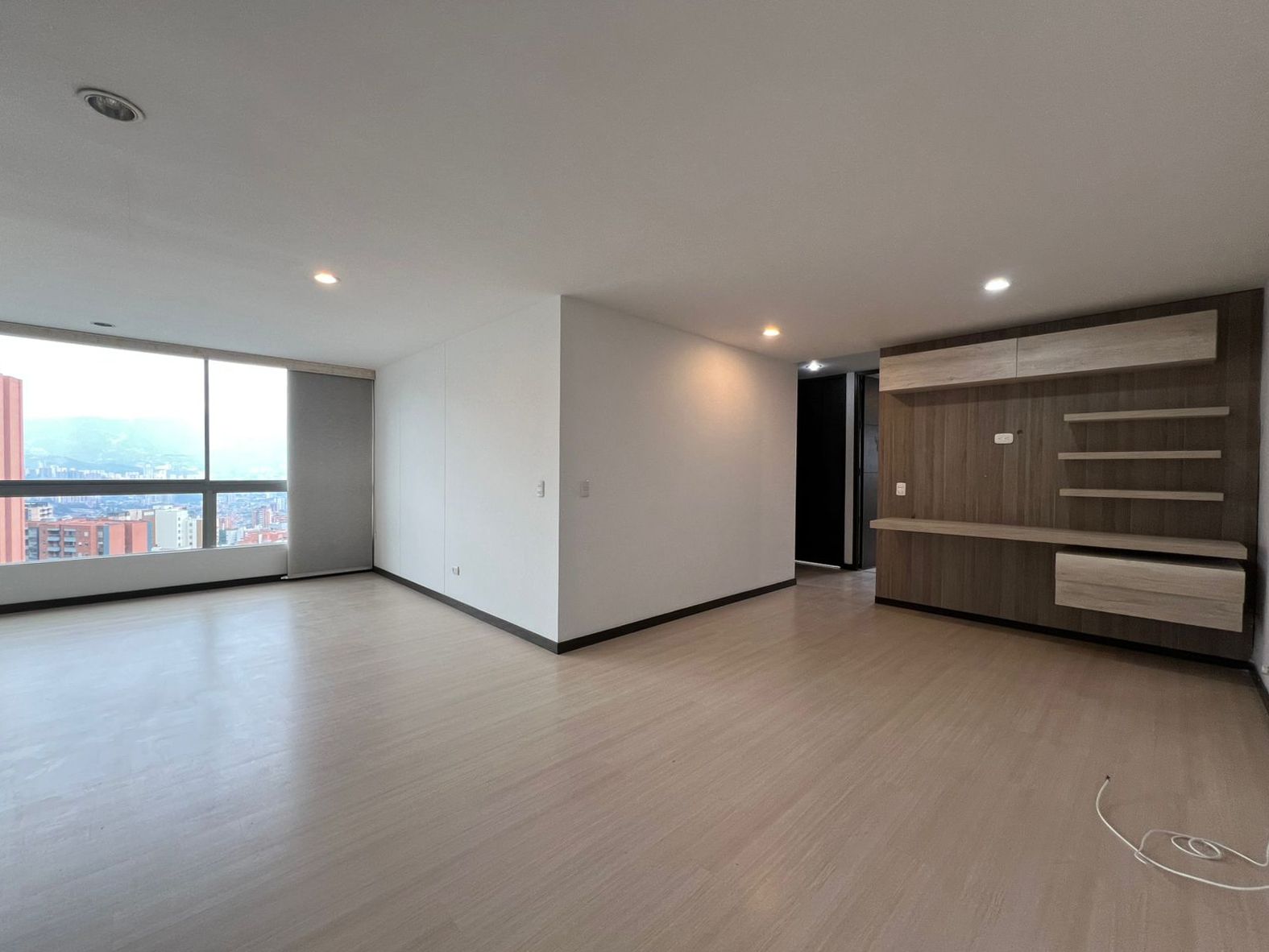 Apartamento en arriendo Antioquia Envigado Alto De Misael 100 m2 Habitaciones 3 Baños 2 Garajes 2 Precio $5150000