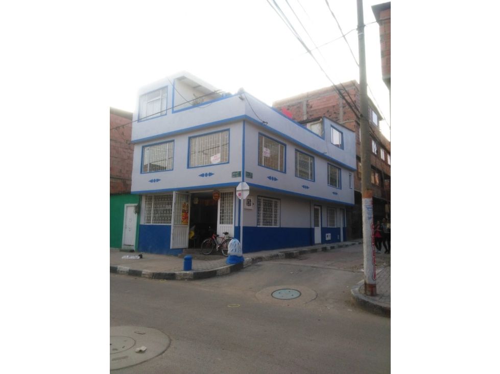 Casa en venta Cundinamarca Bogotá Gran Britalia 72 m2 Habitaciones 8 Baños 2 Garajes 0 Precio $399999999