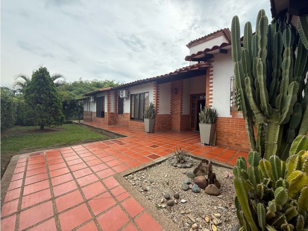Casa Campestre en venta Risaralda Pereira Pereira 410 m2 Habitaciones 3 Baños 5 Garajes 2 Precio $1350000000
