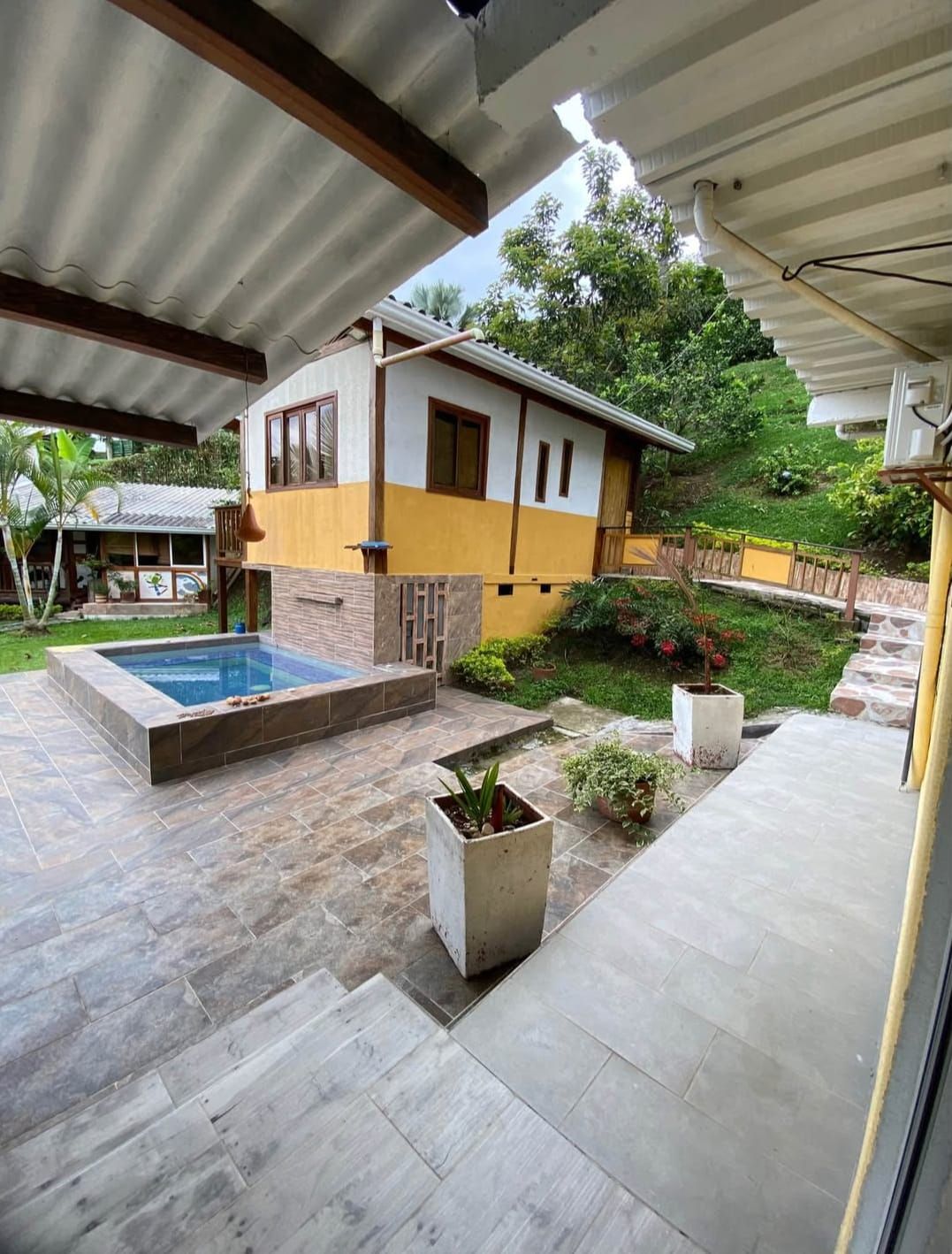 Casa Campestre en venta Risaralda Pereira Rivera Campestre 500 m2 Habitaciones 5 Baños 5 Garajes 0 Precio $1400000000