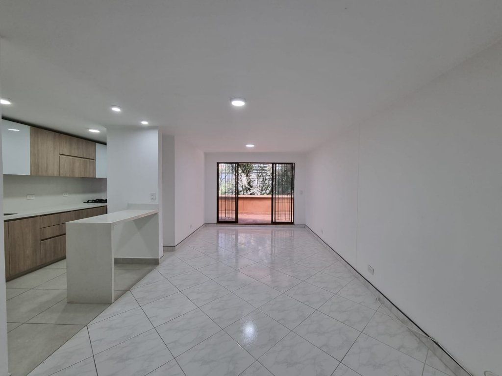 Apartamento en venta Antioquia Medellín Villanueva 195 m2 Habitaciones 3 Baños 4 Garajes 2 Precio $890000000